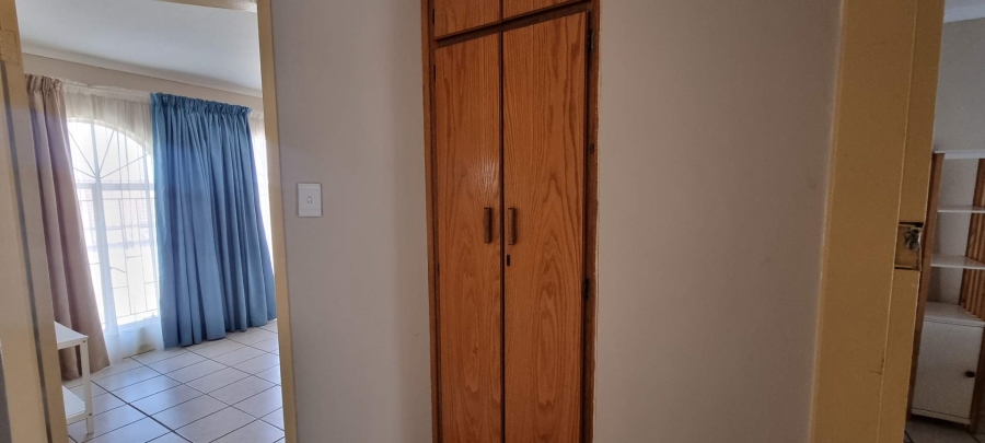 2 Bedroom Property for Sale in Heuwelsig Free State